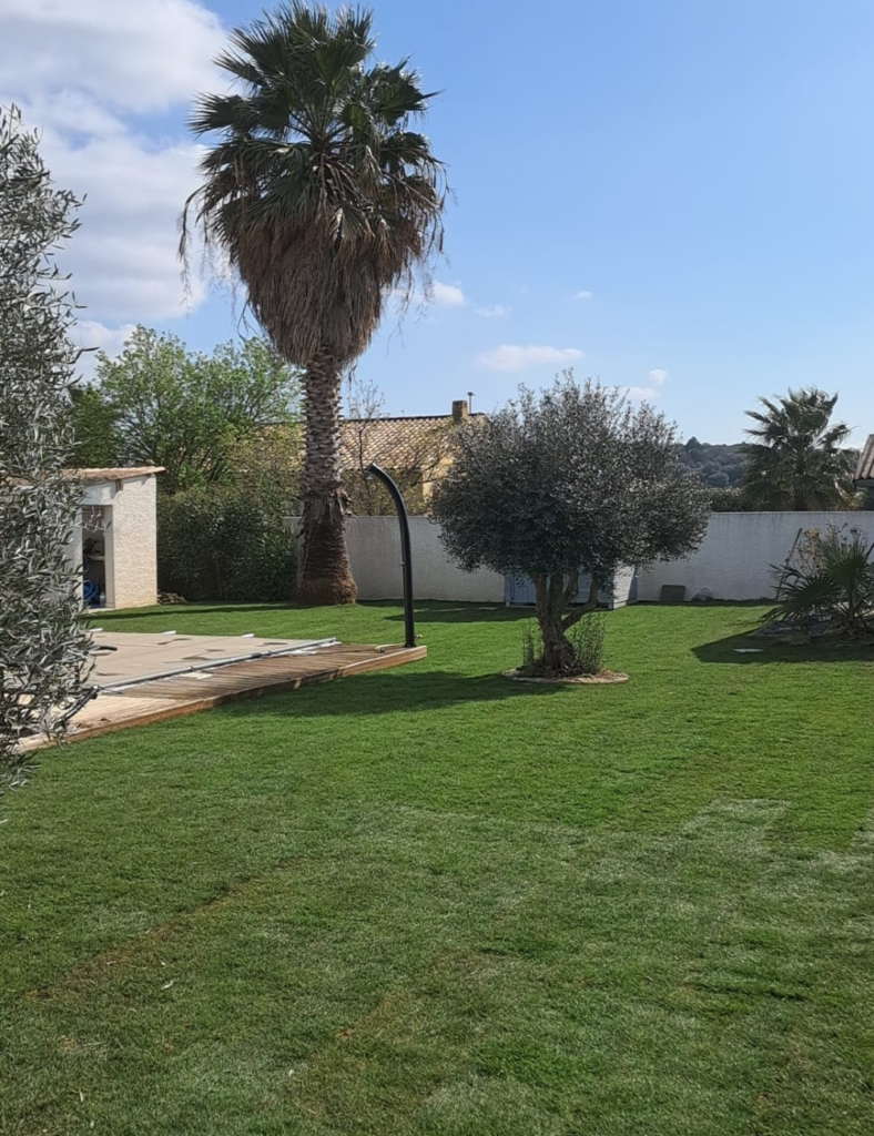 Après réalisation d'un jardin de rêve, création par le paysagiste Créa'Entretien Jardin à Bédarieux