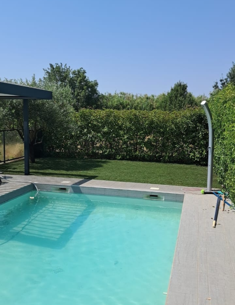 Création et pose de gazon naturel ou synthétique par Créa'Entretien Jardin paysagiste à Bédarieux